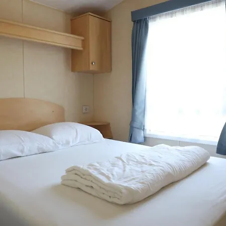 Camping Cozy Caravan In Quiet Area Near - Caravan Brook