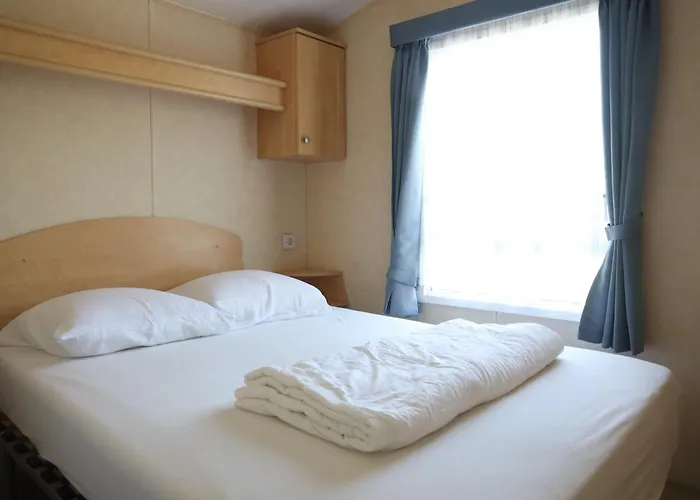 Camping Cozy Caravan In Quiet Area Near - Caravan Brook